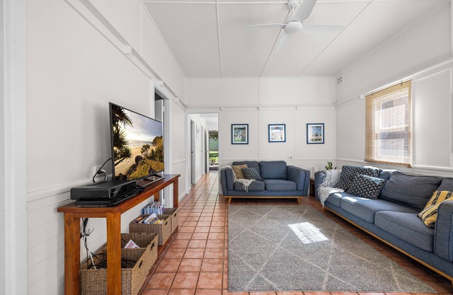 Mandy's Cottage 7 Memorial Ave SWR