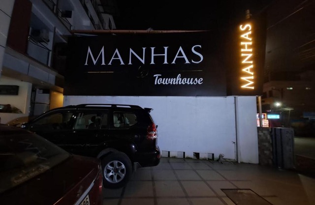 Manhas Townhose