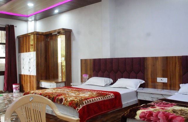 Manimahesh Home Stay