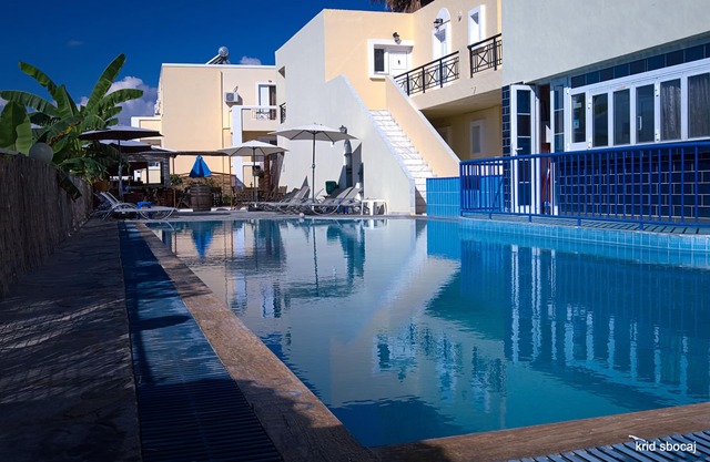 Manine Apartments