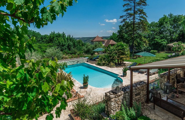Mansion - AGEN