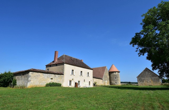 Mansion in Burgundy near Morvan Natural Park