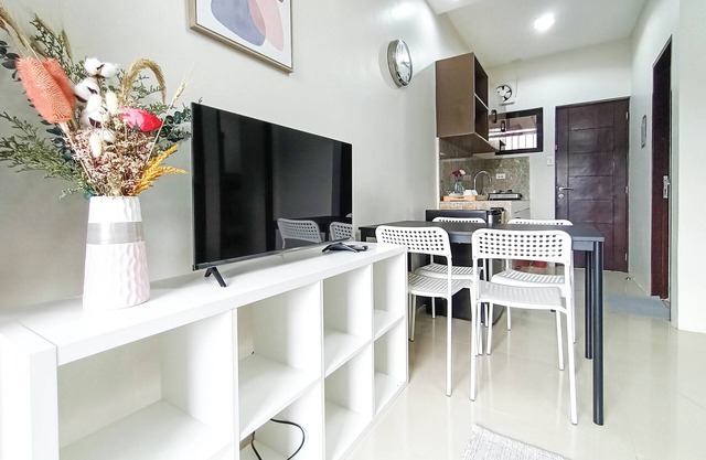 Manzil Anilao B&B 2 bdr apt U4