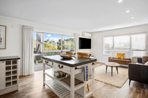 Maraetai Beach house