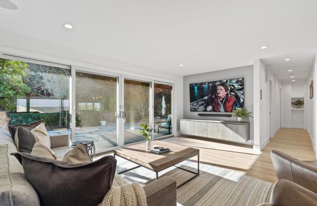 @ Marbella Lane - 3BR w/sweeping views of Bay Area