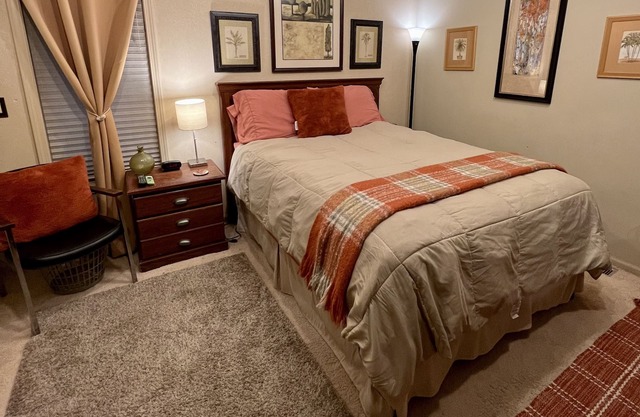 Marcia’s Woodsy Wonderland Suite in Detroit Suburb