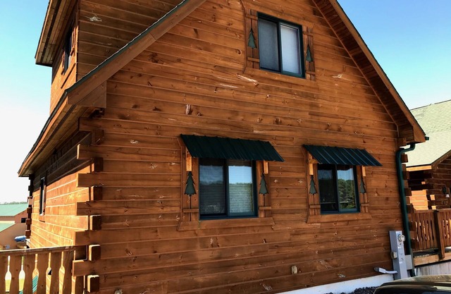 Marcie's Cabin: Your Perfect Getaway for Relaxation and Adventure!