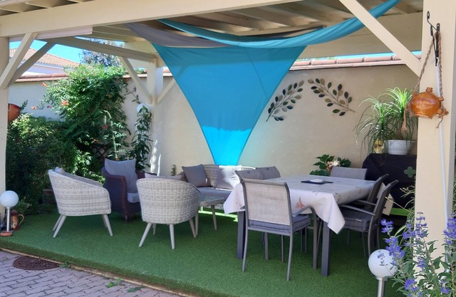 Marie and Marcel will welcome you in their small house with garden