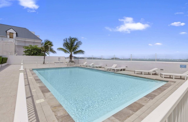 Marigot Bay - Studio Apartment, Sleeps 4