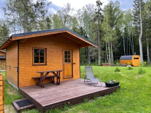 Marika Puhkeküla - Metsanurga Öömaja "shared bathroom"