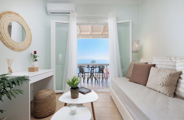 Marina Beachfront Apartment by Konnect, Ipsos