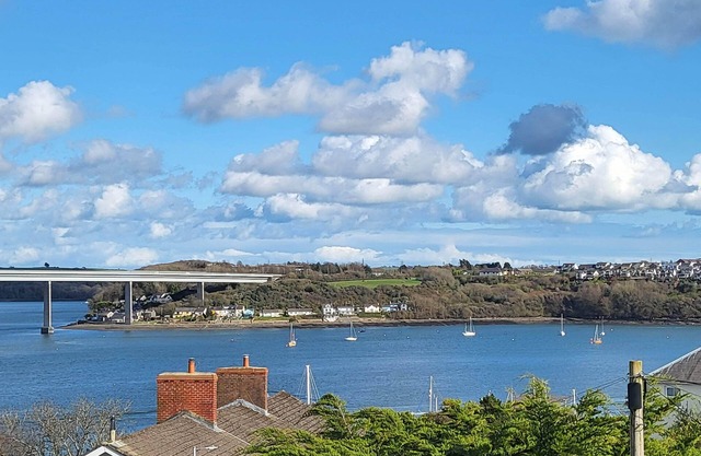 Marina Reach, Neyland, Pembrokeshire: Sea views