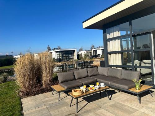 Marina Strandbad Chalet Refugium mit Zaun Haus Nr 95