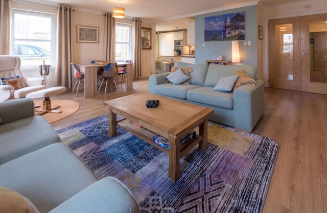 Marina View Apartment