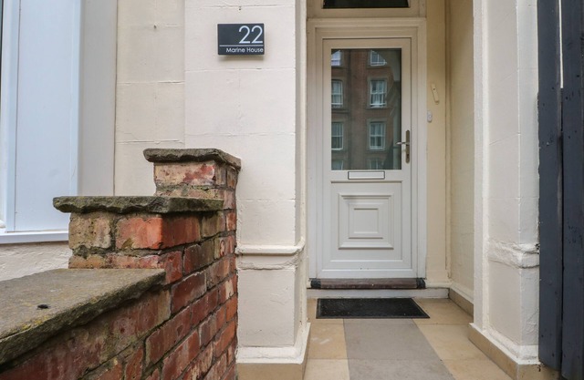 MARINE HOUSE, pet friendly, character holiday cottage in Southport