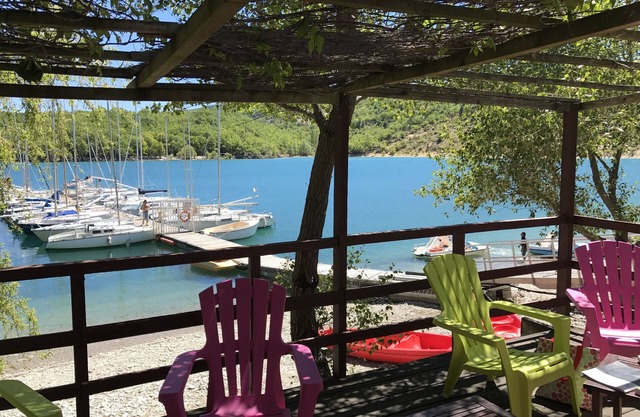 'MARJOLAINE' Gite T2/VIEW OF THE LAKE 200 m away from the beaches