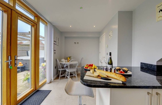 Marston Croft Cottage | Hot Tub | Sleeps 7 |Southam | Inspire Homes