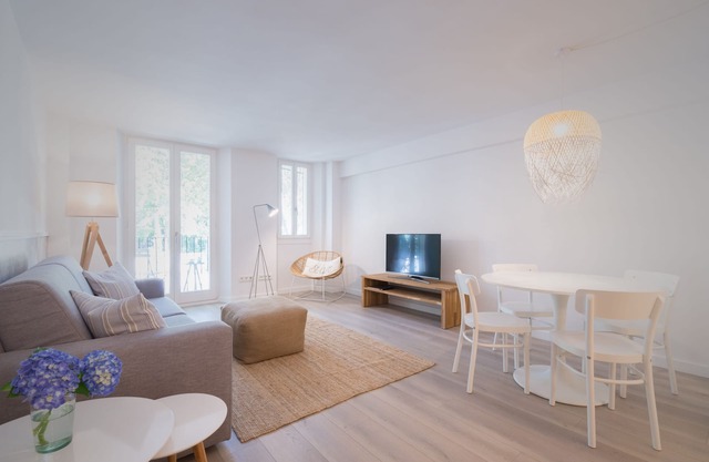 Marsuites 1 - Palace and Cathedral View (First floor)