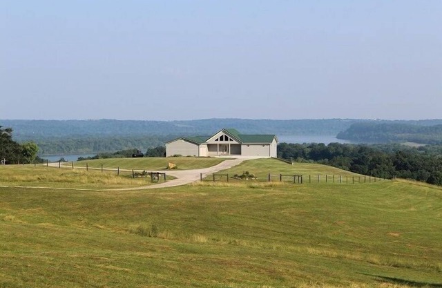 Martin Ridge Ohio river view
