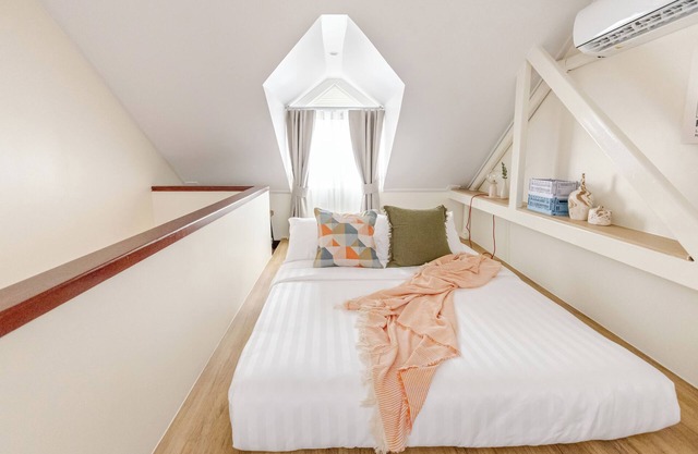 Marvelous 2-bedroom house with AC in Krung Thep Maha Nakhon