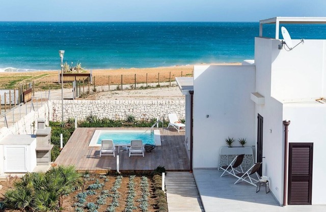Marza Residence (Alzavola) - Seafront with pool