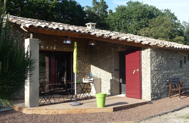 'Mas des Sources independent Cottage, Very Nice view, cozy contemporary interior