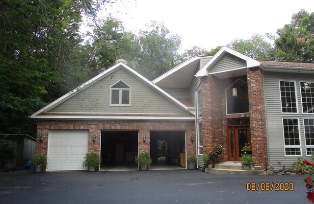Master suite with full bathroom, shower & jacuzzi - Shared kitchen and laundry.