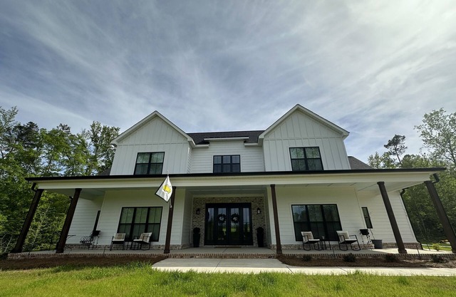 Masters Tournament 6bed New Home on 40 acres private gated. 8miles from ANGC.