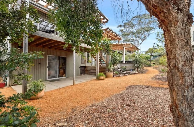 Mawson Hideaway I Pet Friendly I Walk to Shops