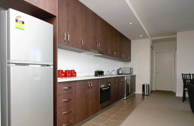 Mawson Lakes Luxury Apartment