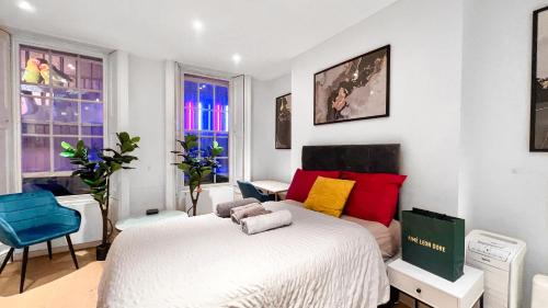 Mayfair Stylish central London Modern Suite