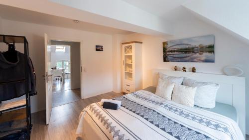MD-6 Buckau Karl-Schmidt-Strasse 22 Appartement Top Ausstattung - Smart TV - 2Schlafzimmer -5 Min zum Zentrum
