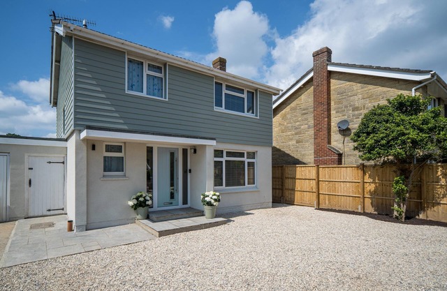 Meadow Drive, spacious and modern family home