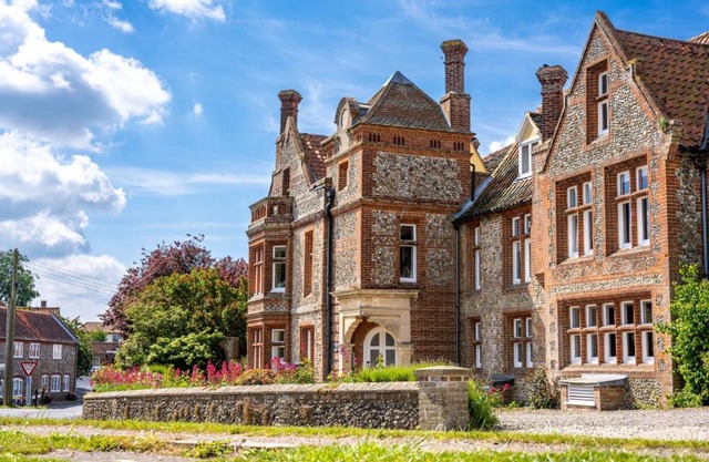 Meadow View by Big Skies Cottages