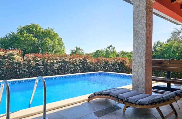 Mediterranean vacation home just 800 meters to the beach with private pool and dog-friendly