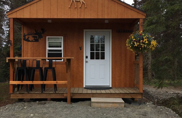 Meghan’s Mighty Moose- spacious family cabin