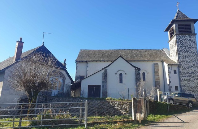 Mélanie and Léon's house in the heart of a small village