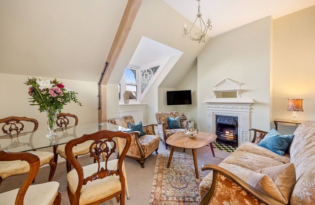 Meldon View - Period Charm & large Sun Terrace