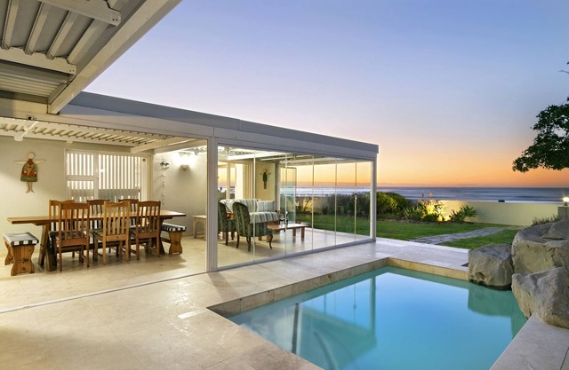 Melkbos Aan See - Three Bedroom House, Sleeps 6
