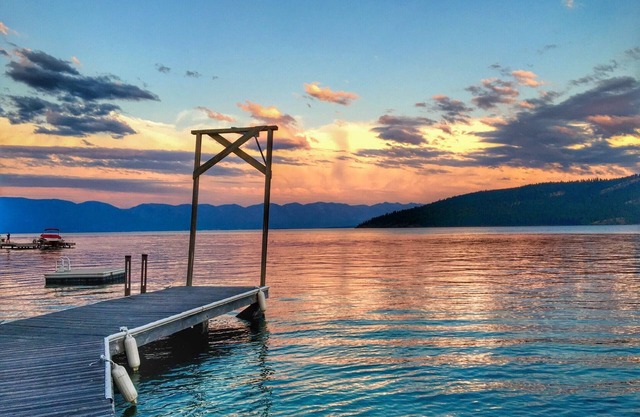 Mellow Cove Retreat! Private Dock and Outdoor Kitchen!