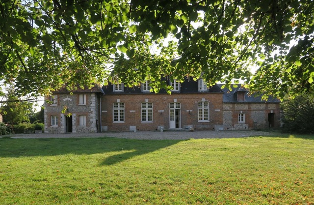 Melmont's house