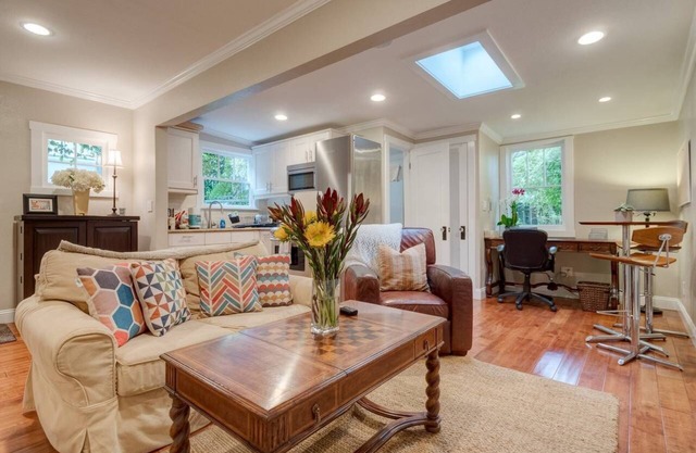 Menlo Park Cottage at Allied Arts
