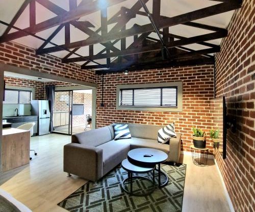 Menlyn View Unit 8