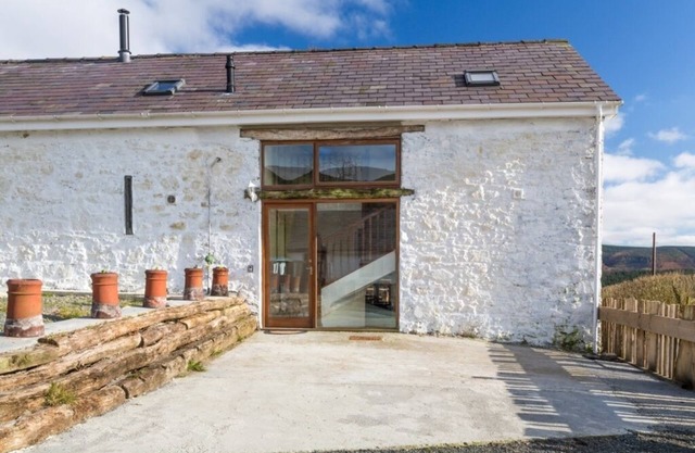Merlin Cottages: 4* Merlin Barn, Games Room, Sleeps 5