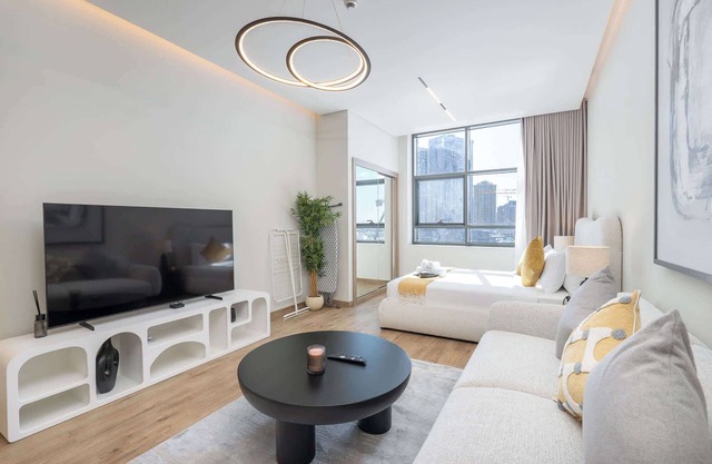 Mesmerizing Studio Located in the Center of JVC
