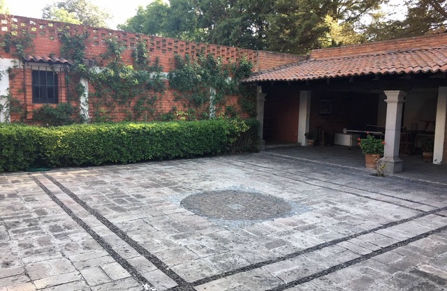 MEXICAN COUNTRY HOUSE