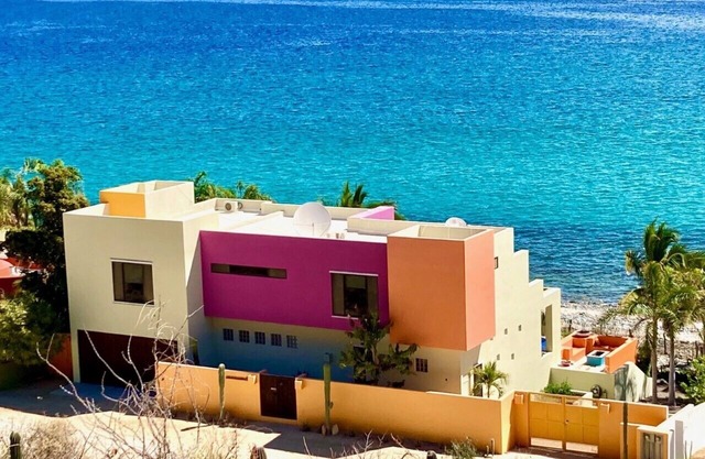 Mexican Contemporary Beachfront with Infinity Pooln