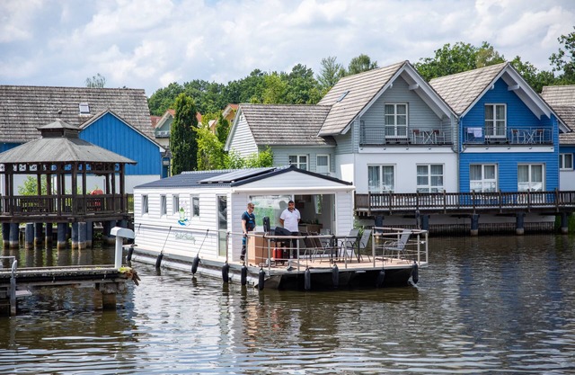 MF Houseboat Rosalie