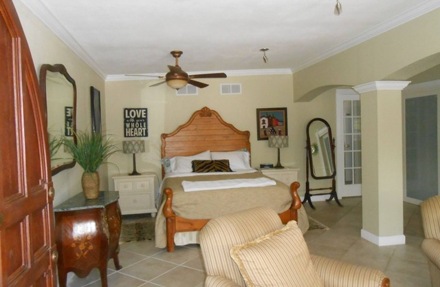Miami Falls Area Private Studio/Apartment