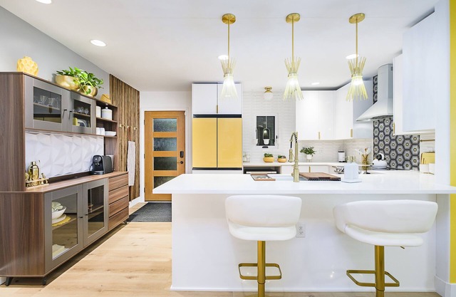 Mid Century Modern townhome in Historical Downtown Noblesville